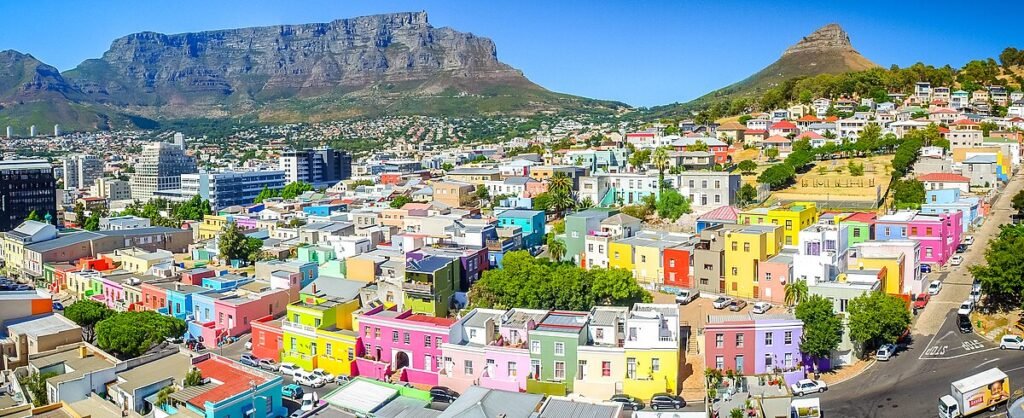 Boe-Kaap_cropped-1024x418 O que fazer em Cape Town em 1 fim de semana: Table Mountain, península do Cabo e vinícolas África Dicas Práticas e Planejamento Natureza e Aventura