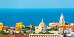 imagem do mar e de construções em cartagena das indias