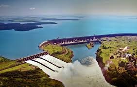 images Roteiro de 3 dias em Foz do Iguaçu‑PR: Cataratas, passeio de barco e Parque das Aves Natureza e Aventura Brasil Roteiros e Itinerários