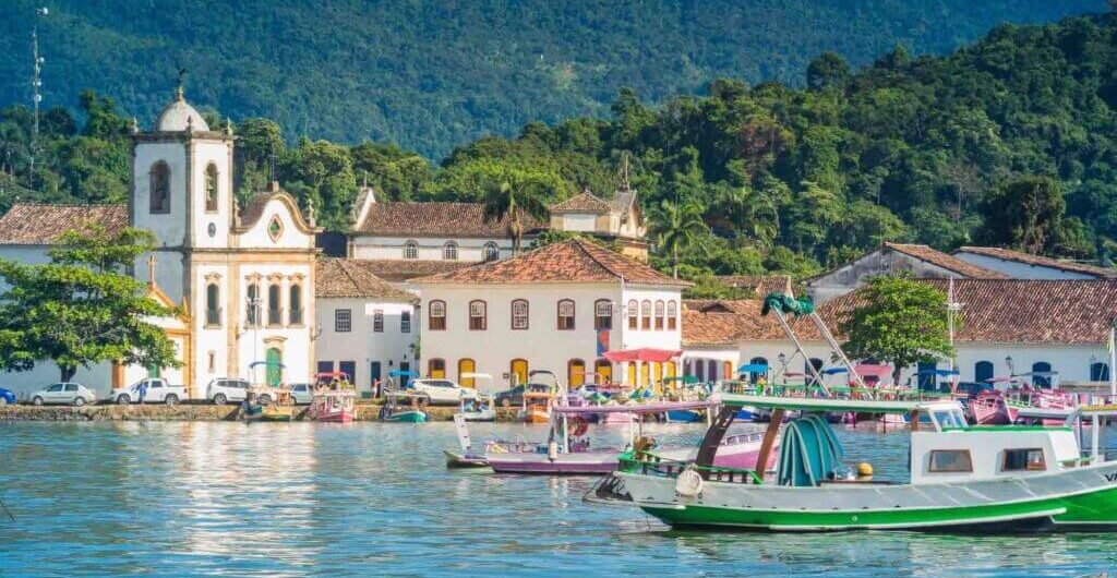 Paraty-cidade-historica-do-rio-de-janeiro-e-um-destino-imperdivel