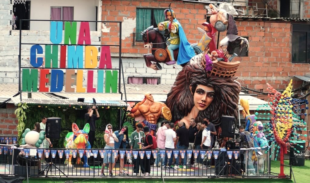 A carnival float with a man dressed as a lion comuna 13 medellin
